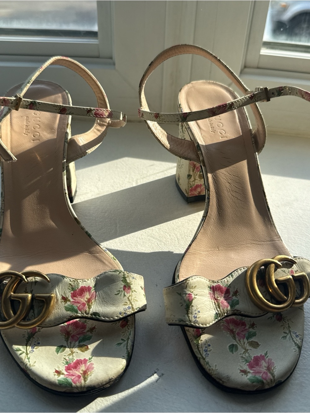 Gucci Floral Leather Block Heel Sandals - Cream with Pink Roses